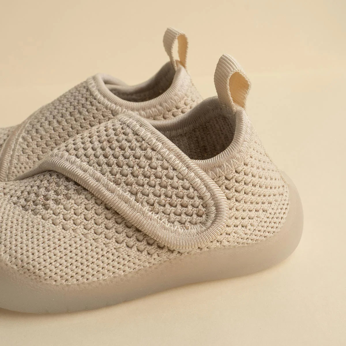 Duckies - Velcro - Oat