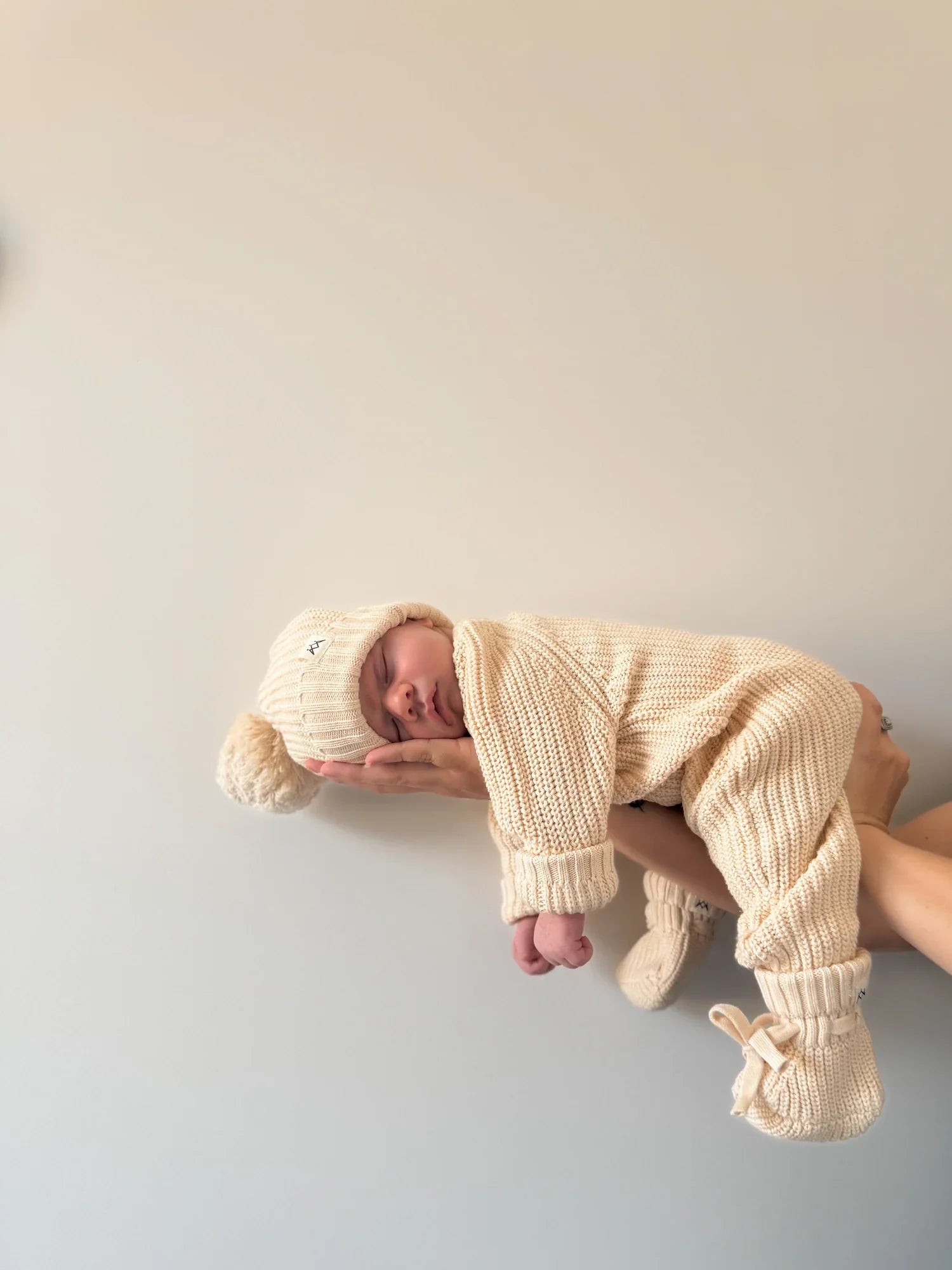 Newborn & Baby.           (0-12m)