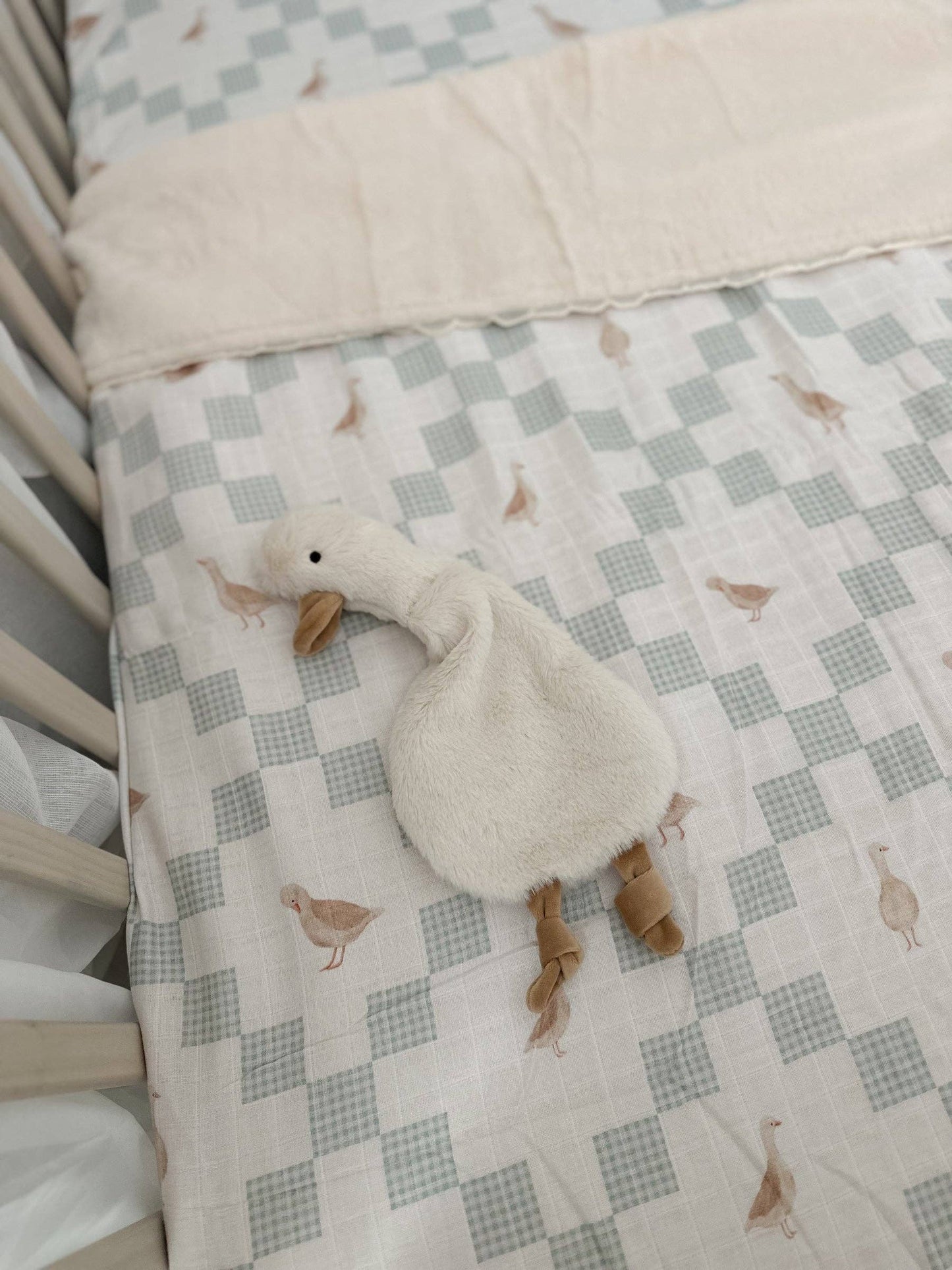 Pop Ya Tot - Goosey Gander Fur Lined Cot Blanket