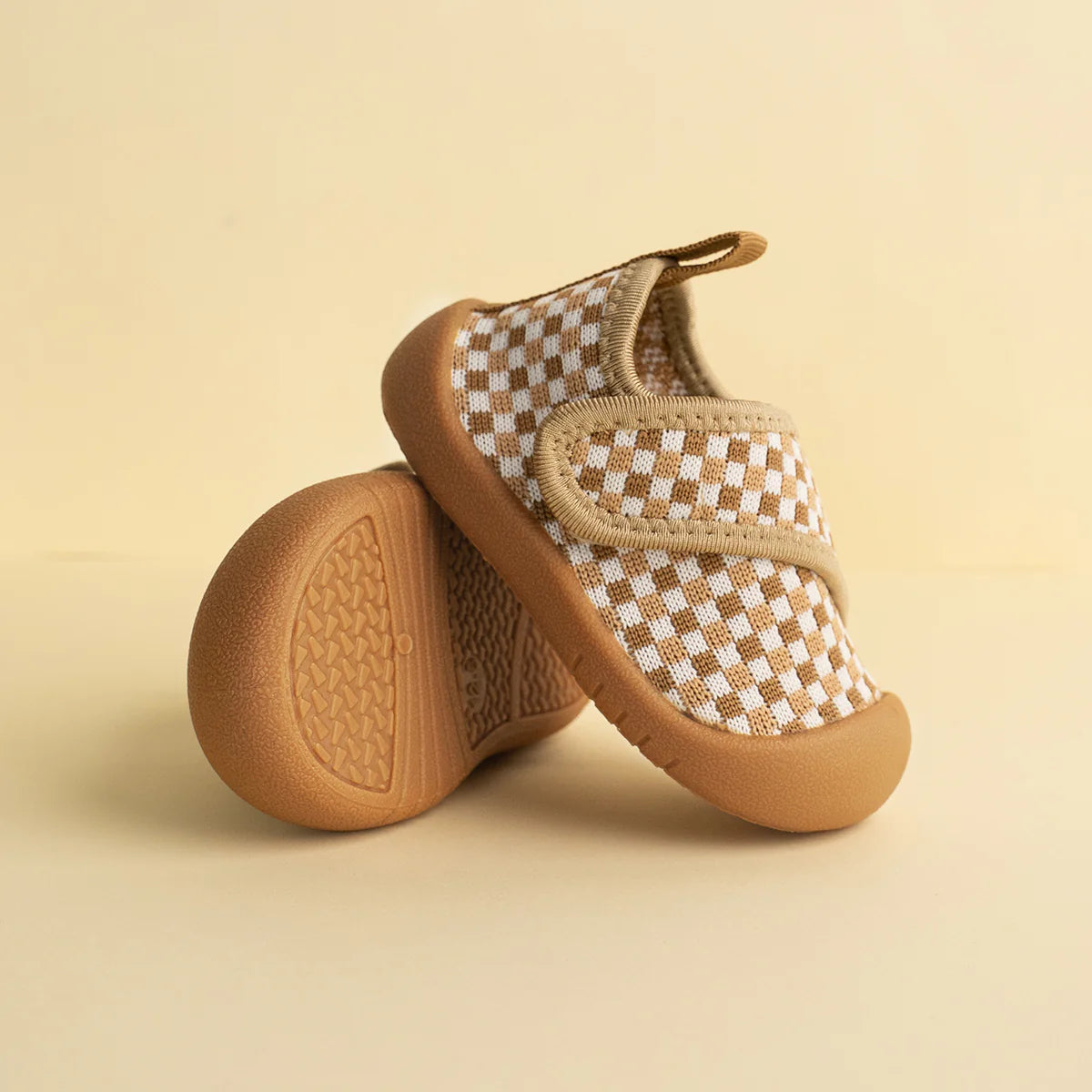 Duckies - Velcro - Peanut Checker