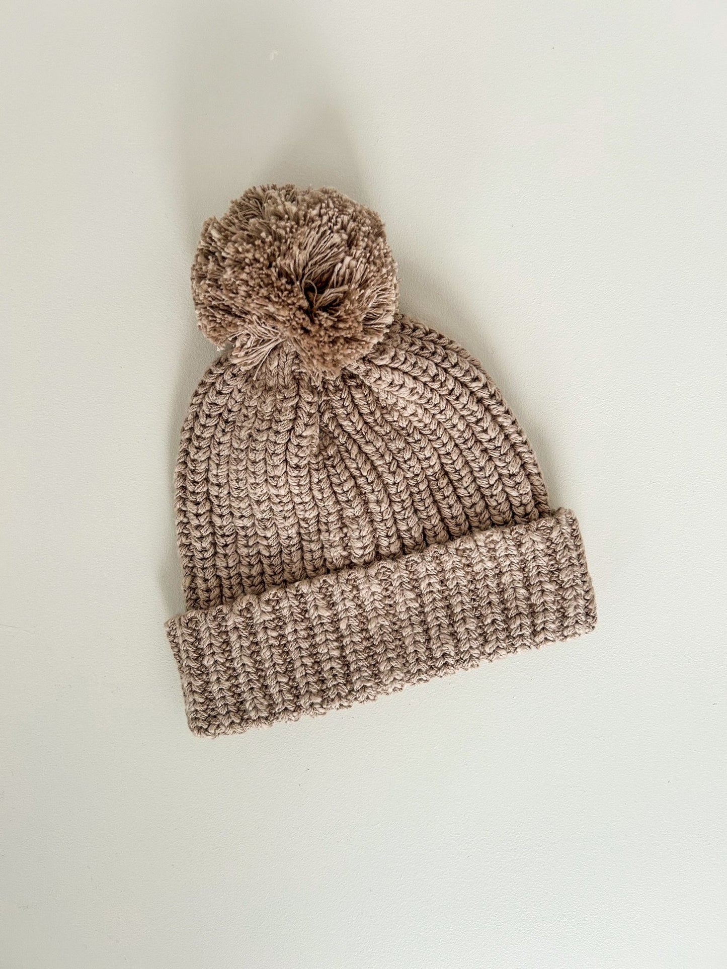 Petite + Co - Chunky Textured Knit Beanie - Brown