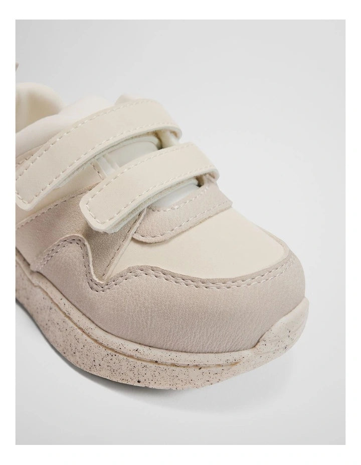 Country Road - Dallas Strap Sneaker