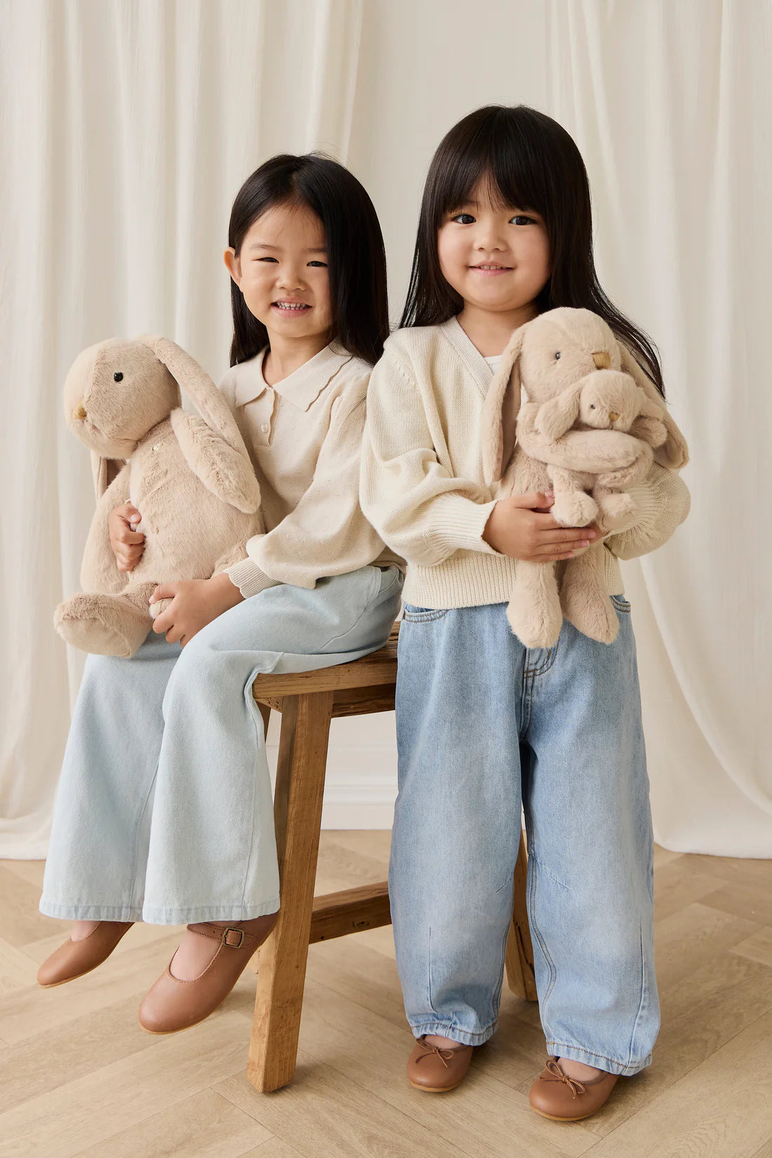 Jamie Kay Snuggle Bunnies - Frankie the Hugging Bunny - Caramel