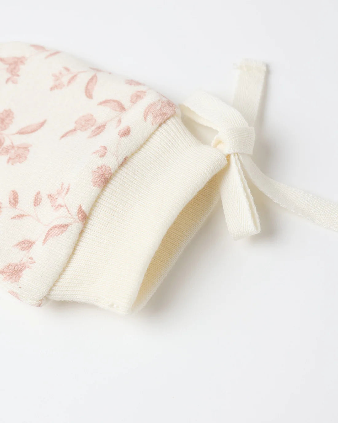 Quincy Mae - Set of 2 No Scratch Mittens - Rose & French Garden