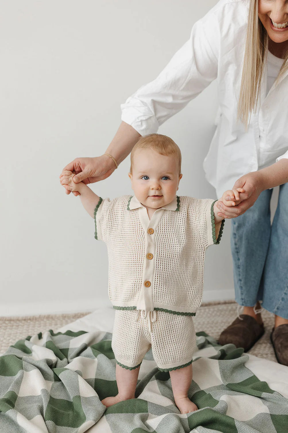 The Rest - Scallop Crochet Shirt - Clover