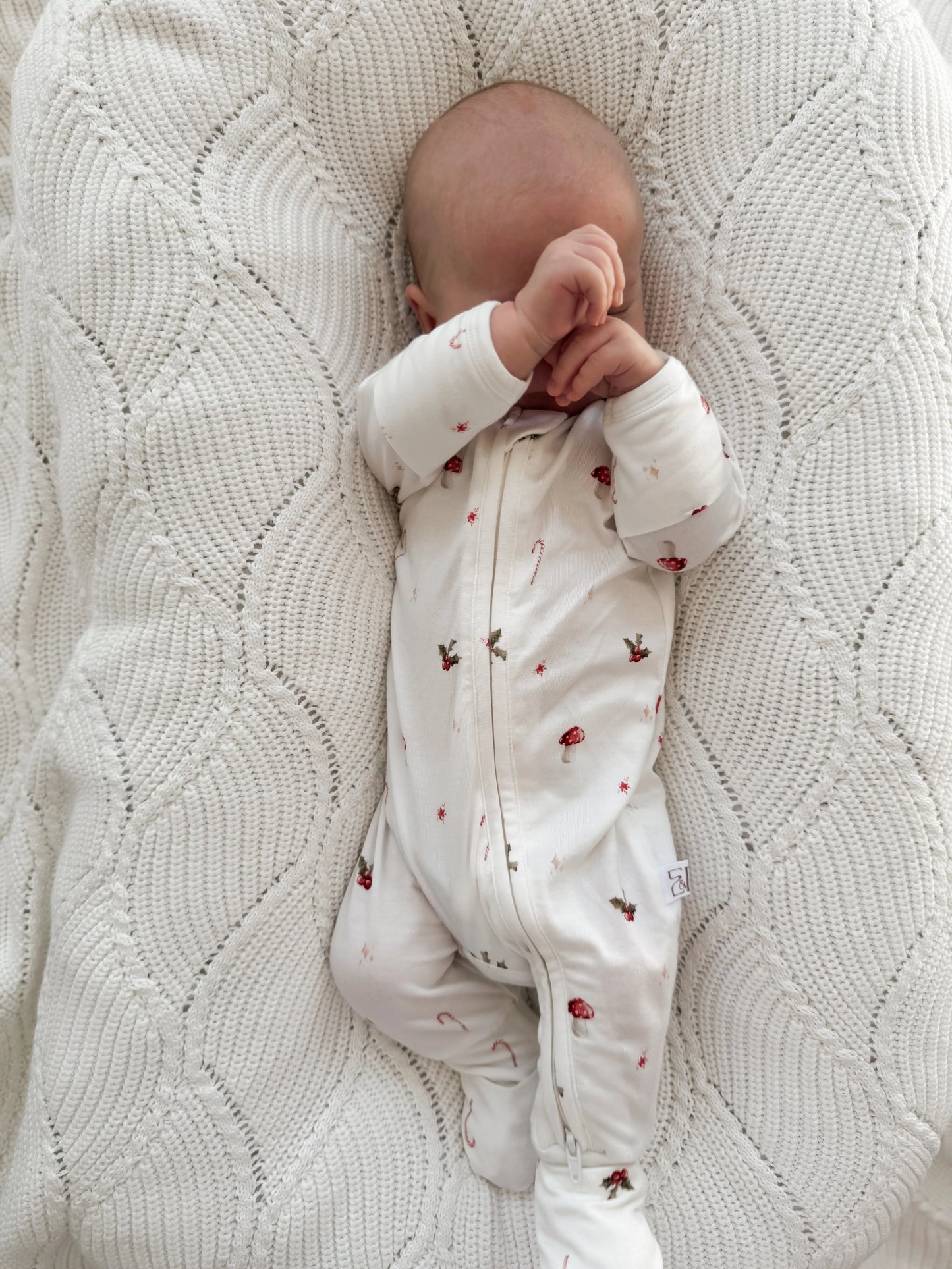 Elke & Indigo - Organic Cotton Growsuit - Christmas Woodland
