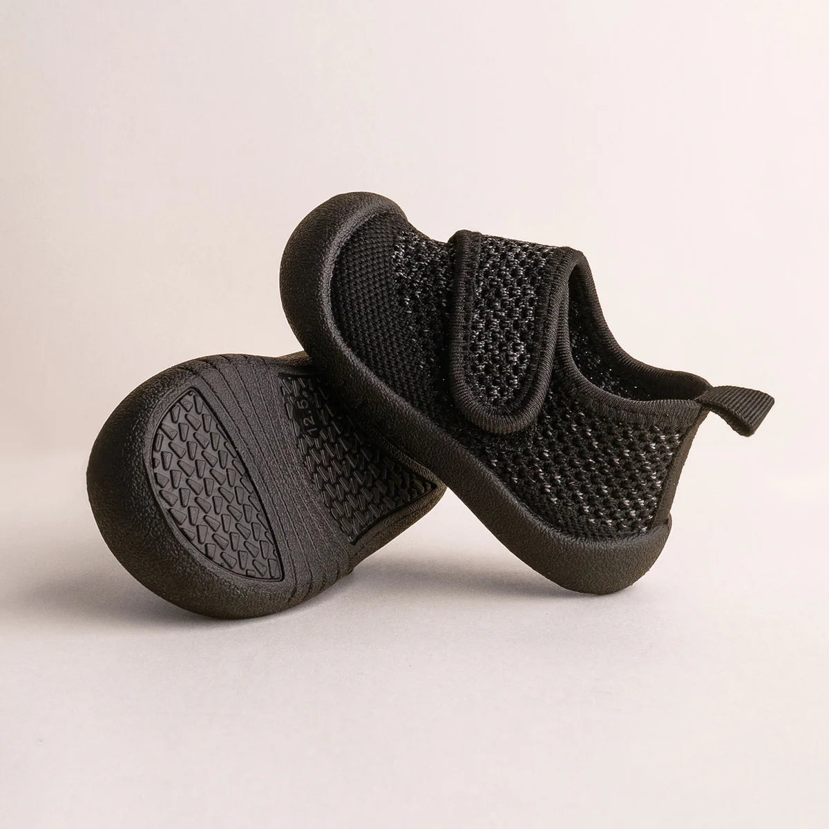 Duckies - Velcro - Black