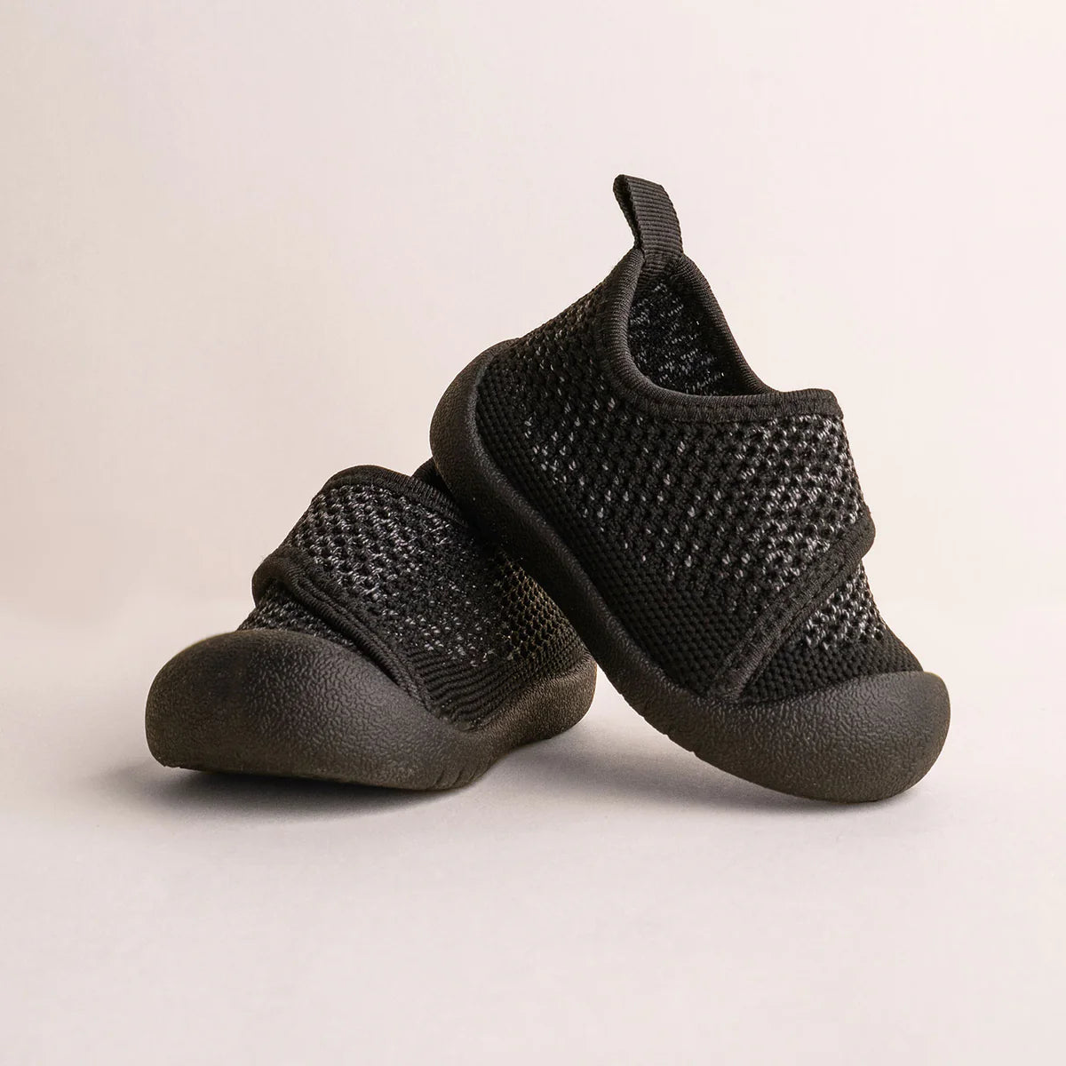 Duckies - Velcro - Black