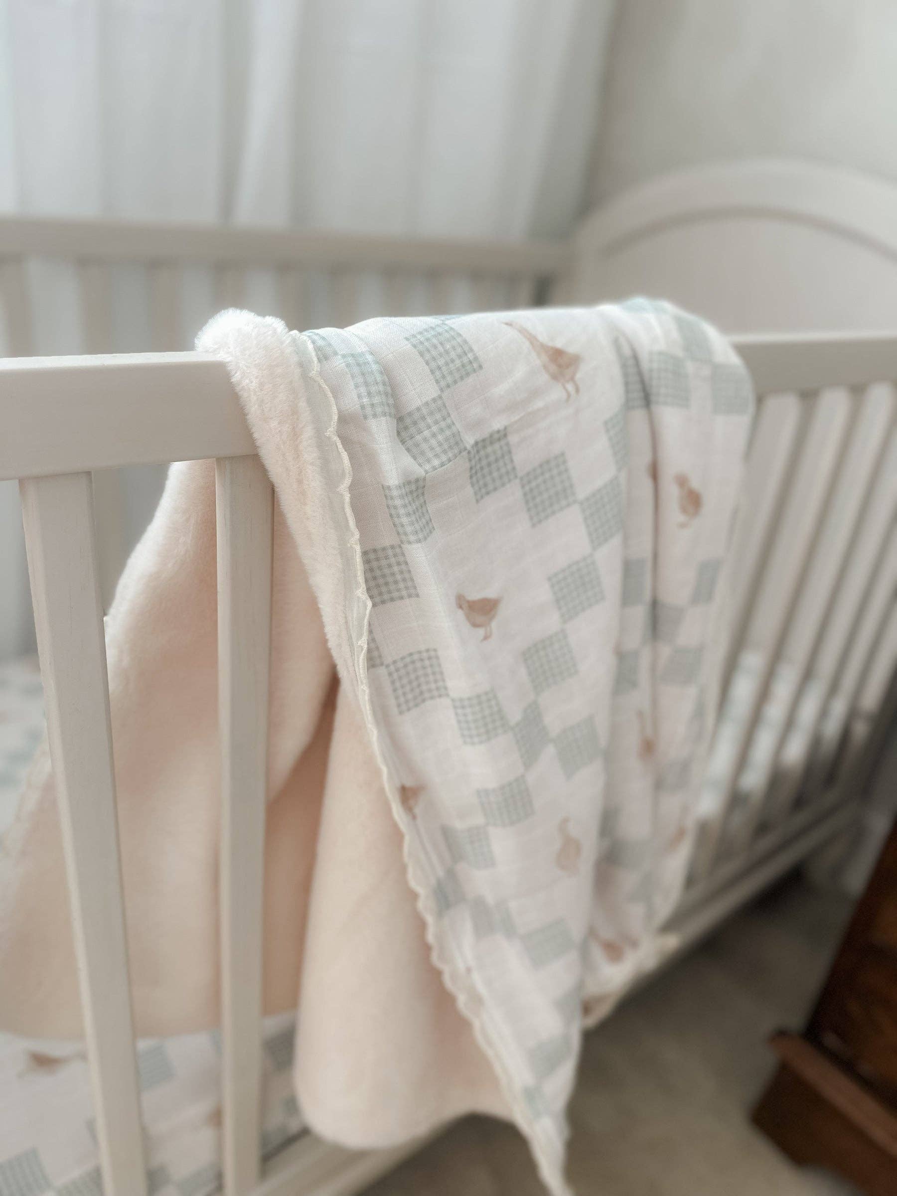Pop Ya Tot - Goosey Gander Fur Lined Cot Blanket – Sylvia Joyce