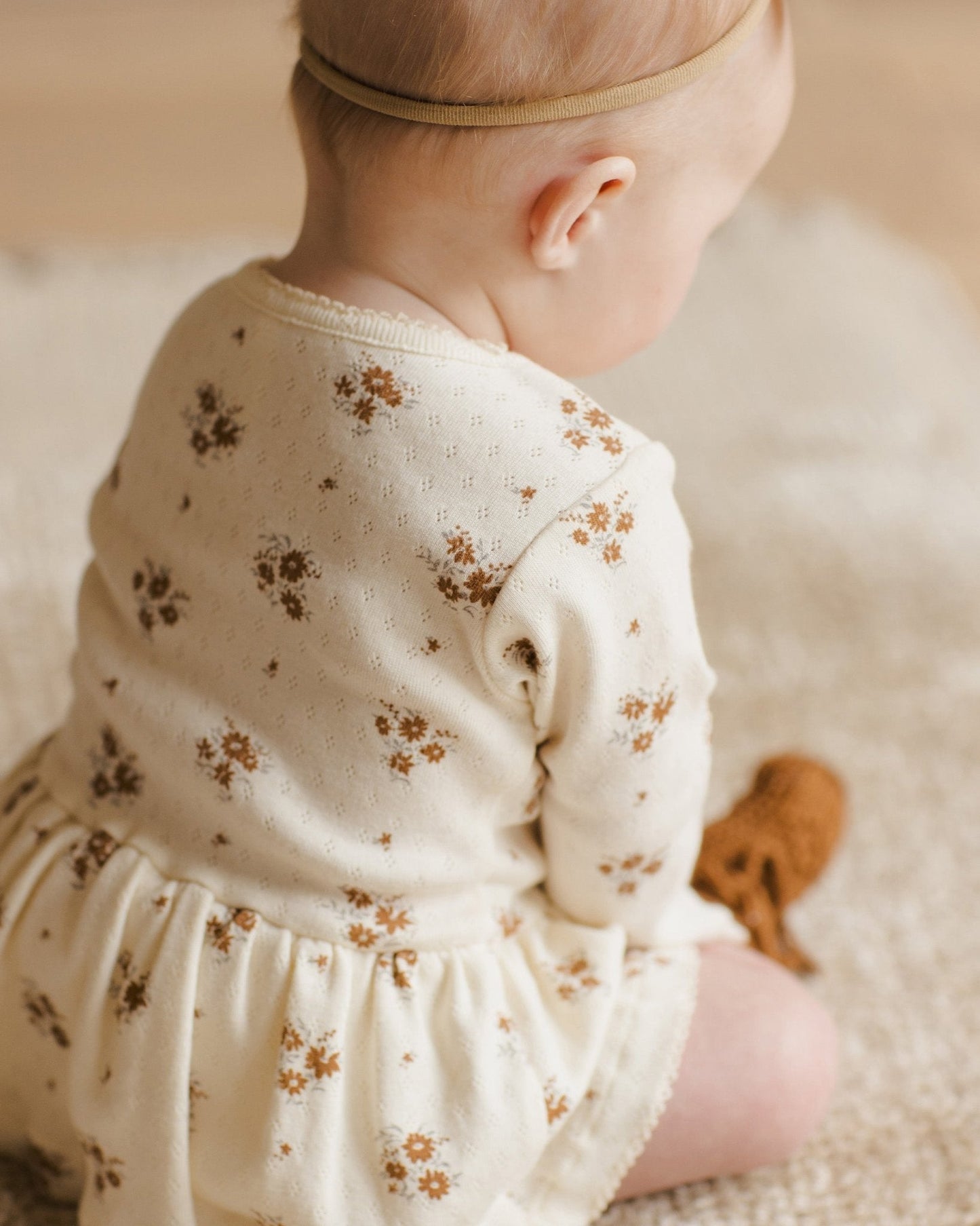 Quincy Mae - Long Sleeve Ruffle V Dress - Autumn Flora