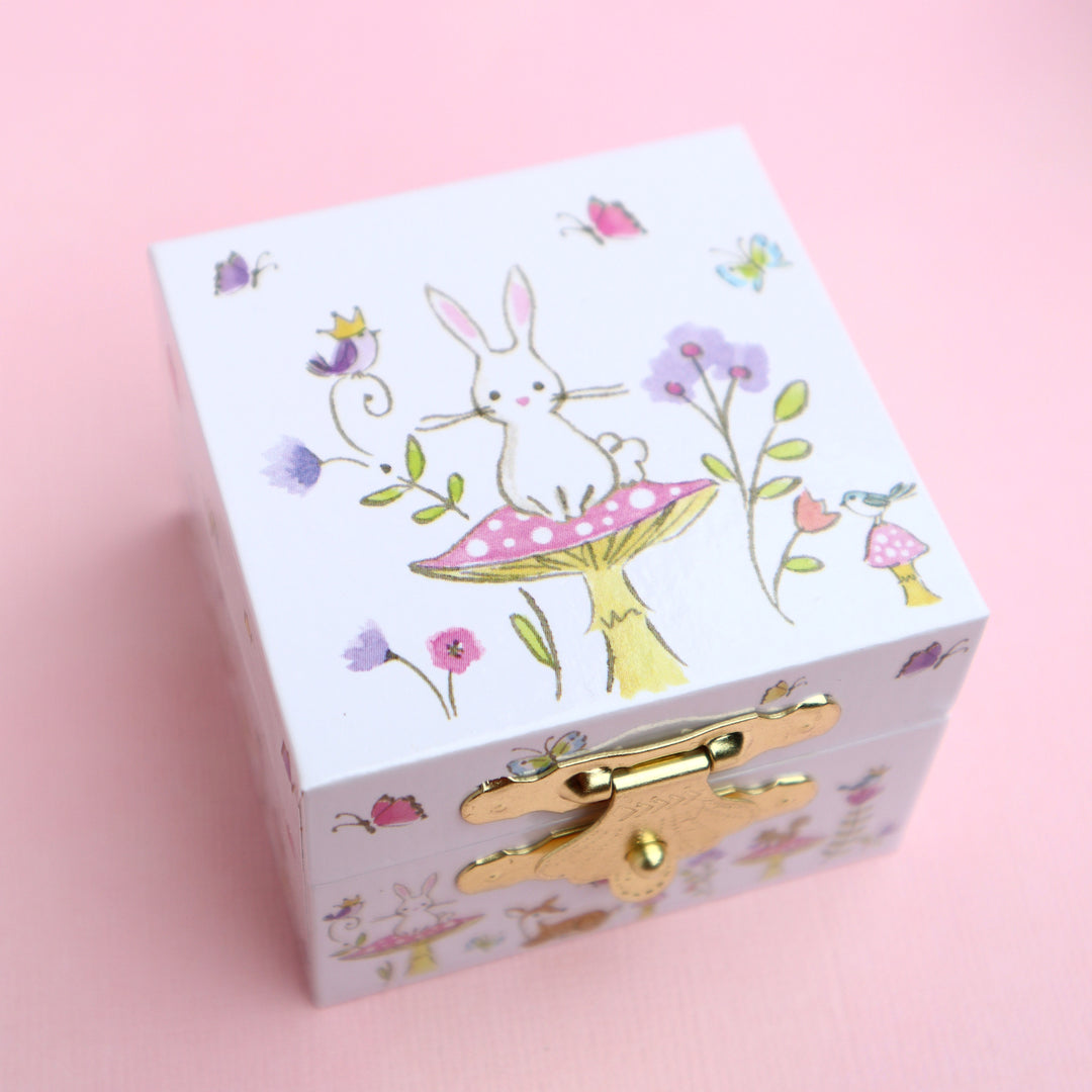 Lauren Hinkley - Tea Party Bunny Ring In Bunny Box